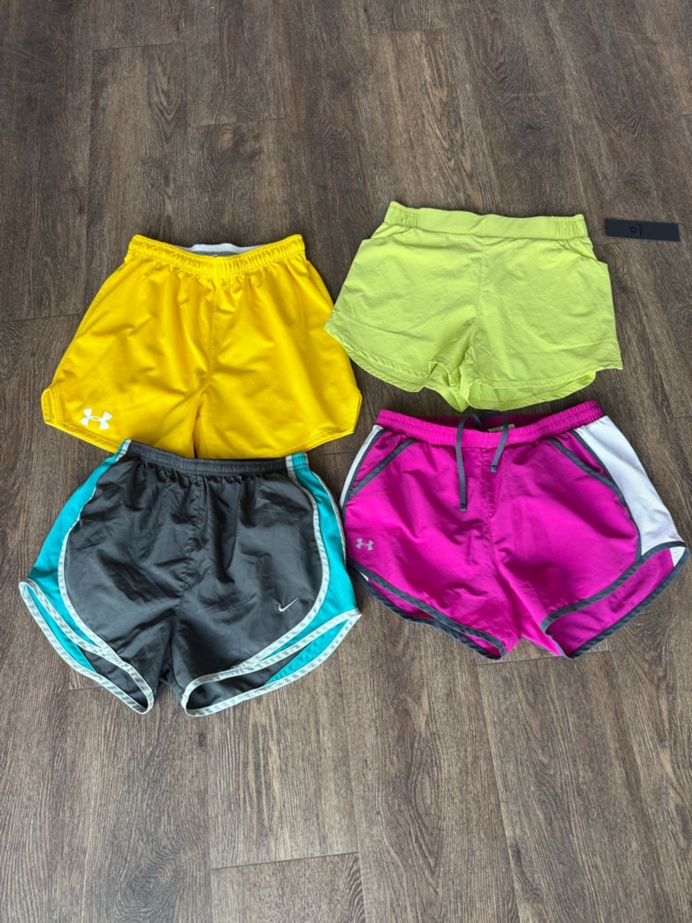 Nike Women's Athletic Shorts Lot S7
